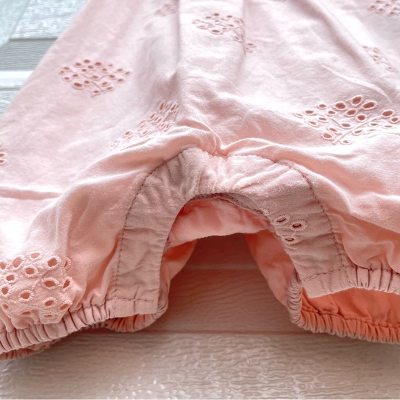 BabyGap 18-24 romper light pink with ruffles and eyelets - Picture 3 of 7